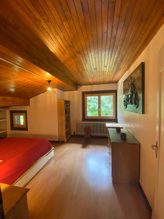 Logement Mansarde Dans Maison Avec Jardin En Bord De Piste, Vue Montagne Les Houches Exterior photo