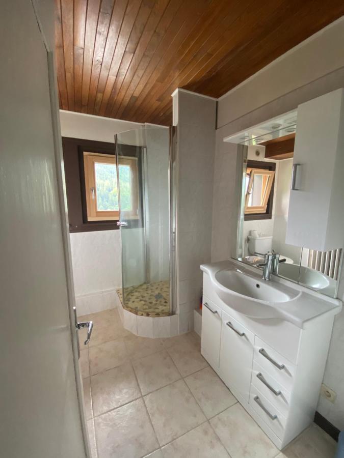 Logement Mansarde Dans Maison Avec Jardin En Bord De Piste, Vue Montagne Les Houches Exterior photo