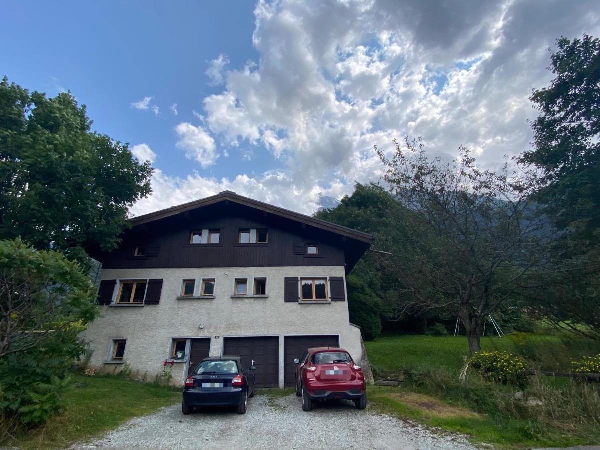 Logement Mansarde Dans Maison Avec Jardin En Bord De Piste, Vue Montagne Les Houches Exterior photo